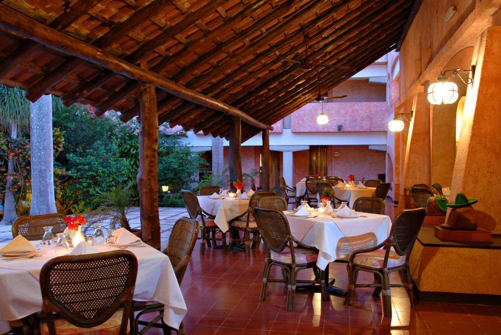 Villa Arqueologica Uxmal Exterior photo